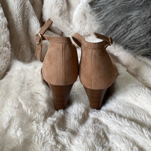 Beige Wedges - Picture 3 of 4